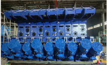 Three-roll reducing sizing mill